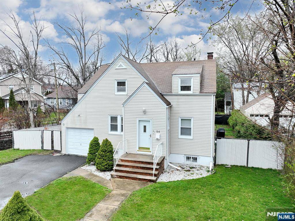 Dumont, NJ 07628,54 New York AVE