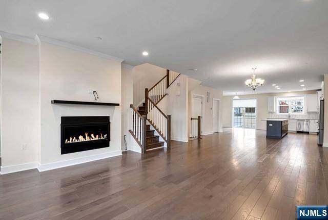 Upper Saddle River, NJ 07458,30 Cinnamon DR