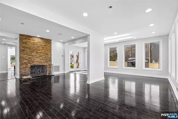 Leonia, NJ 07605,165 Leonia AVE