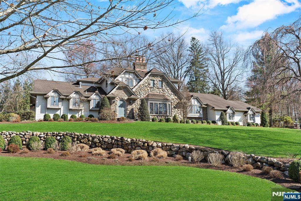 265 Green Ridge RD, Franklin Lakes, NJ 07417