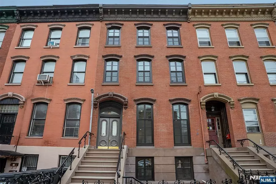 155 Grand ST, Jersey City, NJ 07302