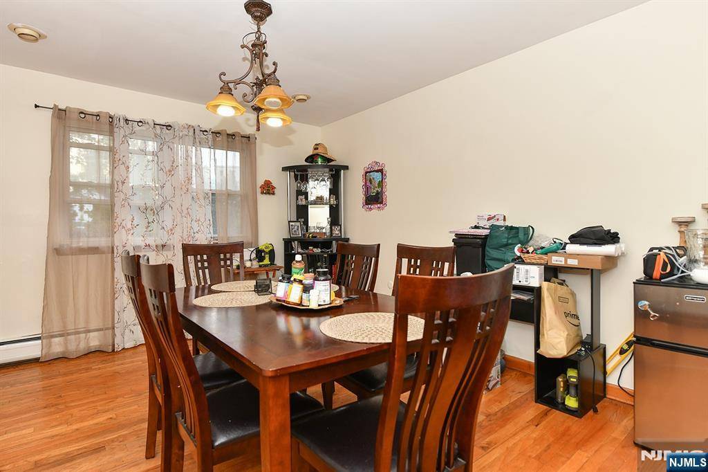 Ridgefield, NJ 07657,259 Shaler BLVD