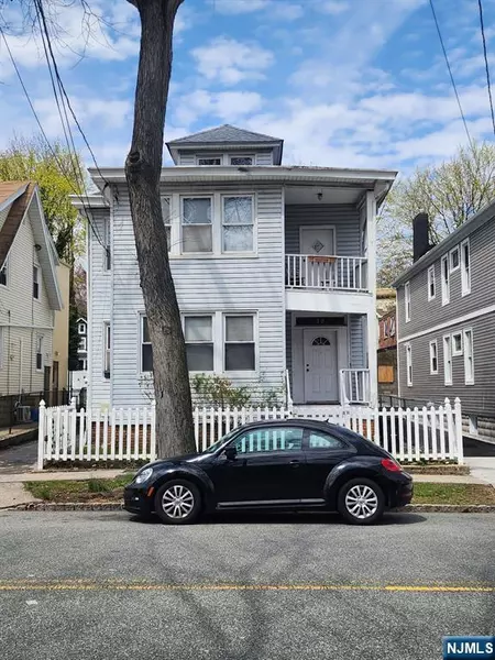 20 Maple AVE, Montclair, NJ 07042