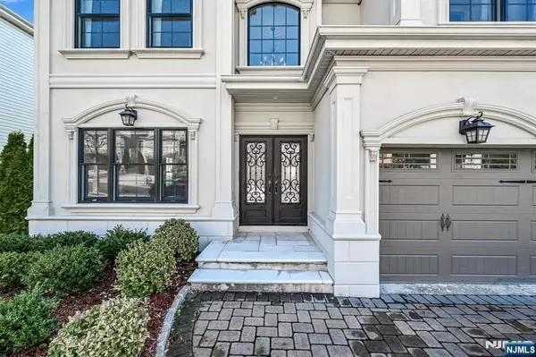 Carlstadt, NJ 07072,709 6th ST