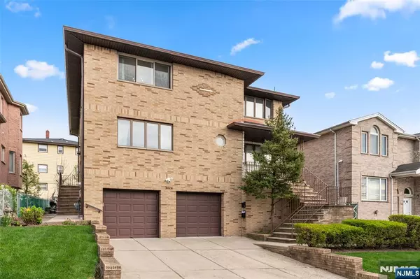 Palisades Park, NJ 07650,220 8th ST