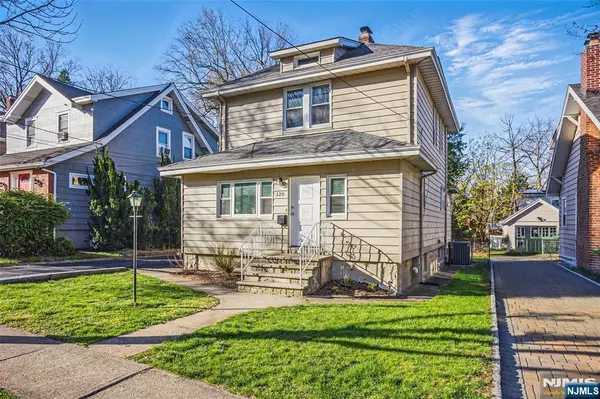 120 Ames AVE, Leonia, NJ 07605