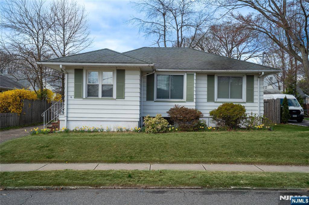 36 Albert AVE, Fair Lawn, NJ 07410