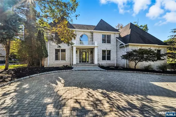 Old Tappan, NJ 07675,32 Moeser PL