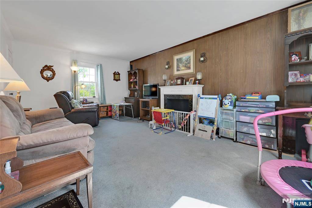 River Edge, NJ 07661,450 Kinderkamack RD