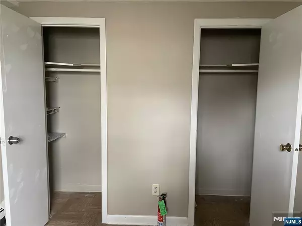 Fairview, NJ 07022,232-230 Anderson AVE #1A
