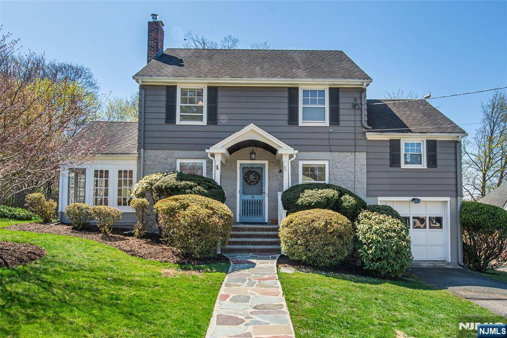 12 Harding RD, West Caldwell, NJ 07006