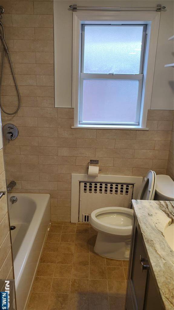 Fort Lee, NJ 07024,411 North AVE #2