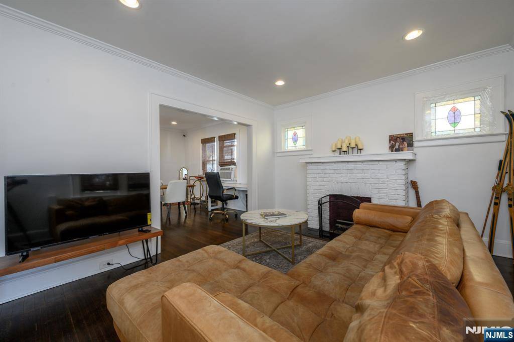 Maplewood, NJ 07040,51 Hughes ST