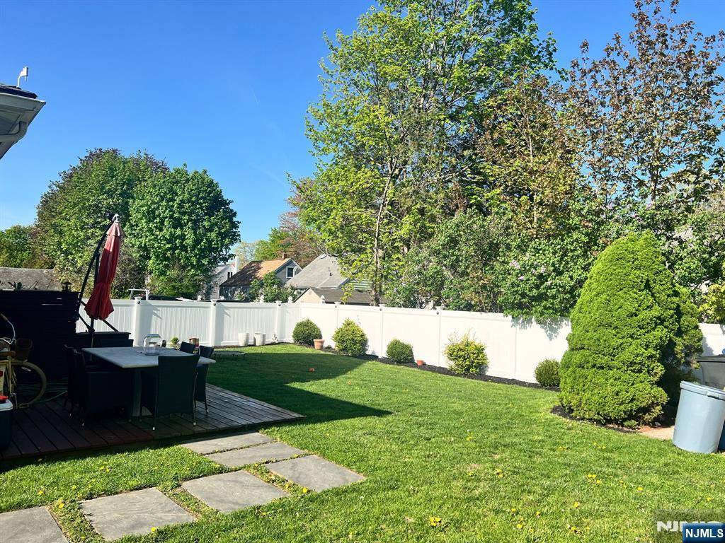 Wanaque, NJ 07465,393 Ringwood AVE