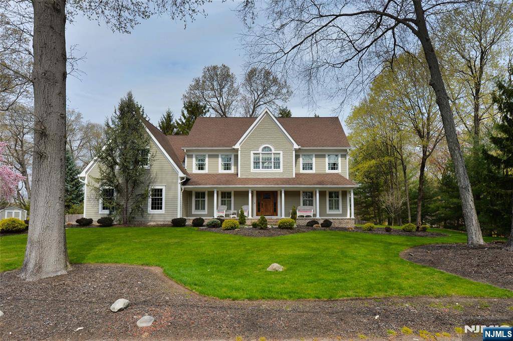 956 Dogwood TRL, Franklin Lakes, NJ 07417