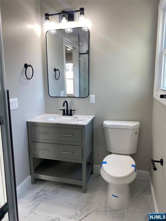 Dumont, NJ 07628,103 Highwood DR