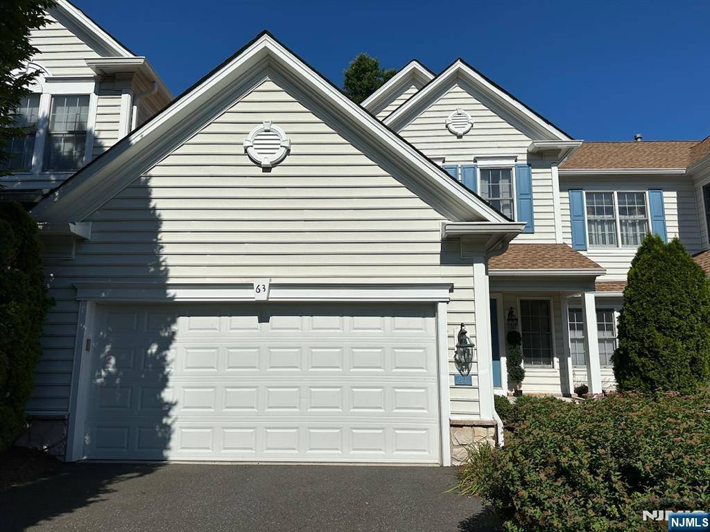 63 Thistle DR, Paramus, NJ 07652