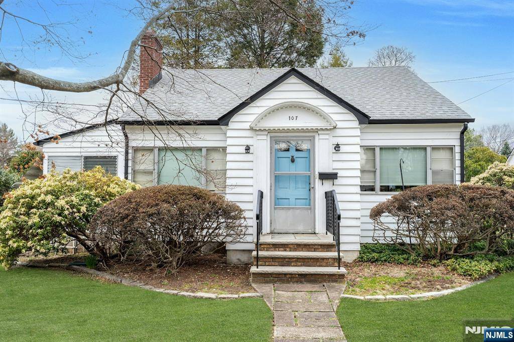 Harrington Park, NJ 07640,107 Hackensack AVE