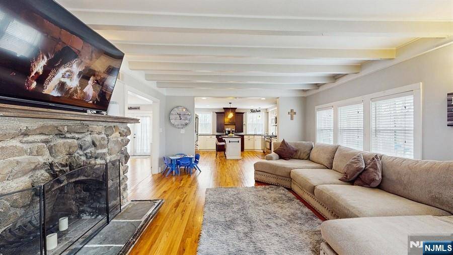 Montville Township, NJ 07082,8 Bonnie LN