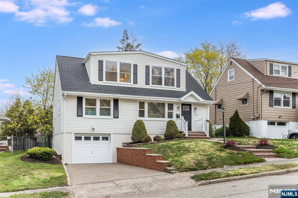 26 Donna DR, Bloomfield, NJ 07003