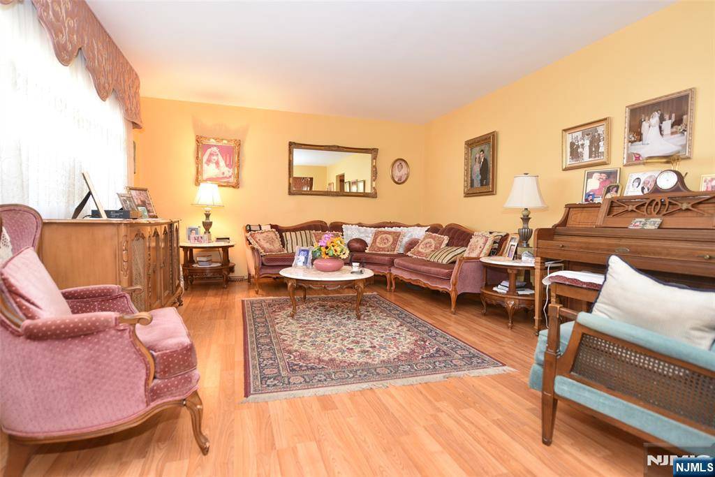 Paterson, NJ 07502,245-247 Maitland AVE