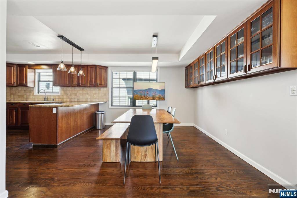 Cresskill, NJ 07626,94 Westervelt PL