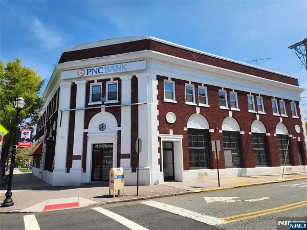 Leonia, NJ 07605,353 Broad AVE #2nd Floor