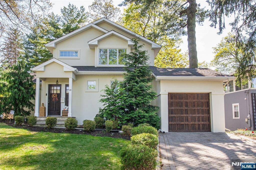 22 Overlook, Caldwell, NJ 07006