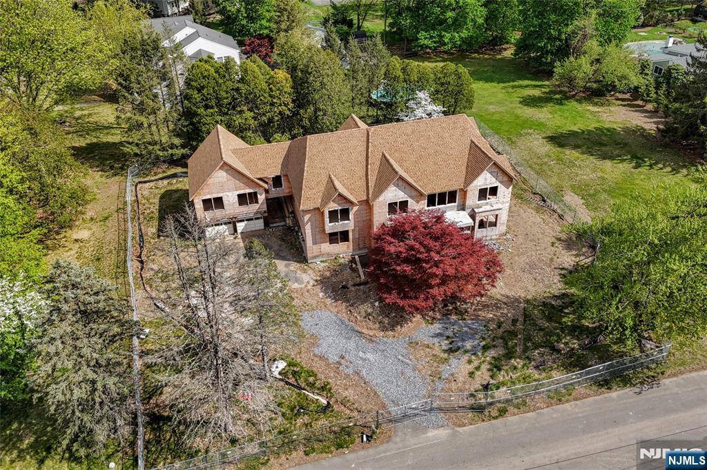 53 Feldman CT, Mahwah, NJ 07430