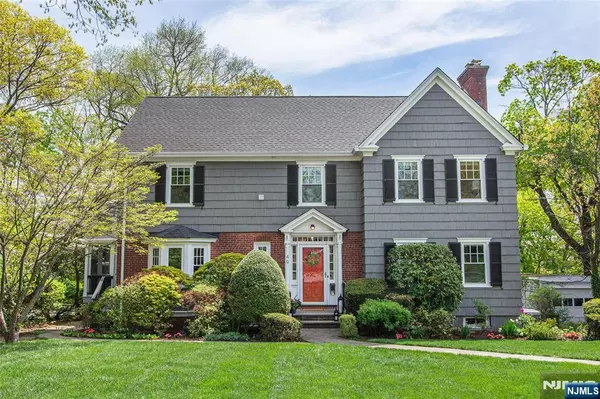 49 Forest AVE, Glen Ridge, NJ 07028