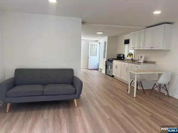 Oakland, NJ 07436,46 Park DR