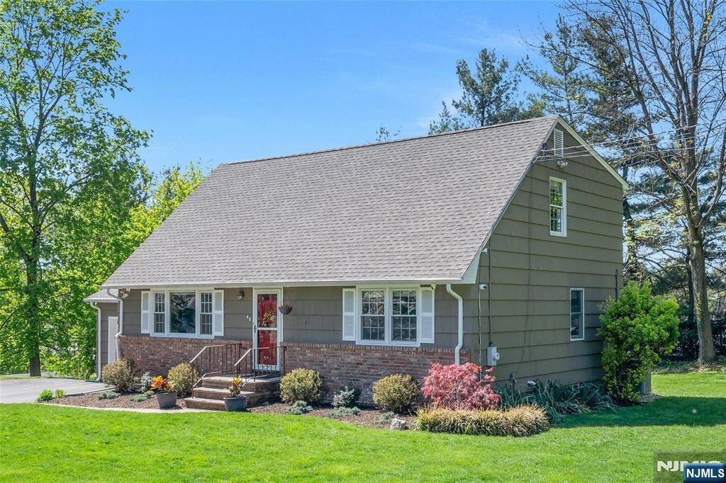 45 Hill ST, Wyckoff, NJ 07481