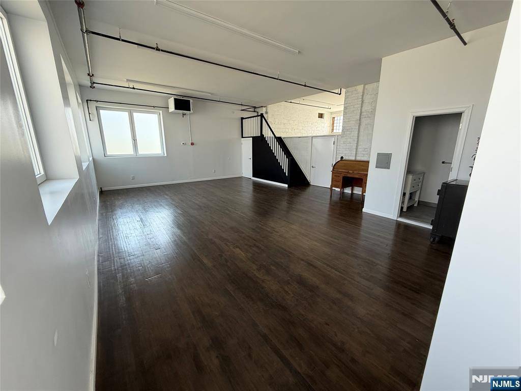 38 Garfield AVE #1C, Garfield, NJ 07026