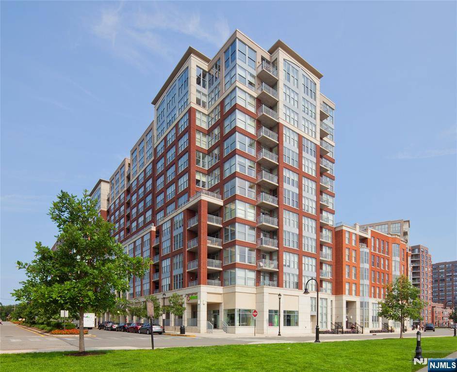 1125 Maxwell LN #908, Hoboken, NJ 07030