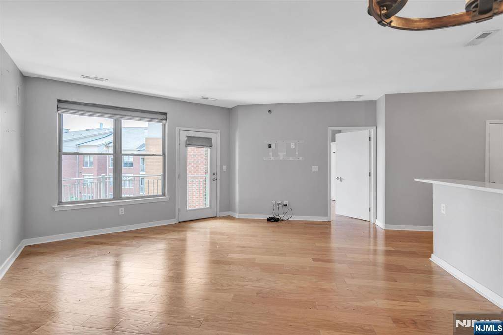 West New York, NJ 07093,24 Ave At Port Imperial #419