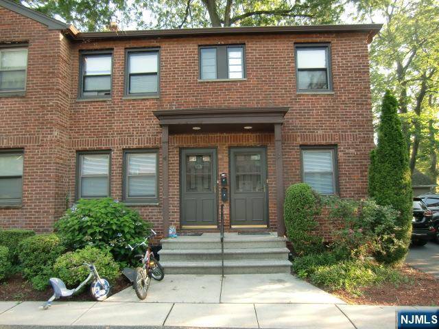 Leonia, NJ 07605,478 Broad AVE #6