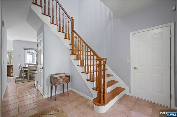 West Orange, NJ 07052,1078 Smith Manor BLVD #40