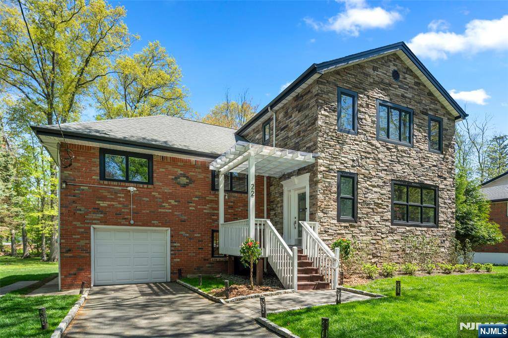 22 Meadow ST, Demarest, NJ 07627