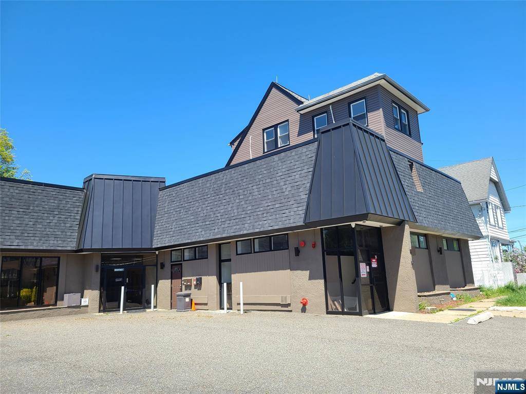 35 Pangborn PL ##2, Hackensack, NJ 07601