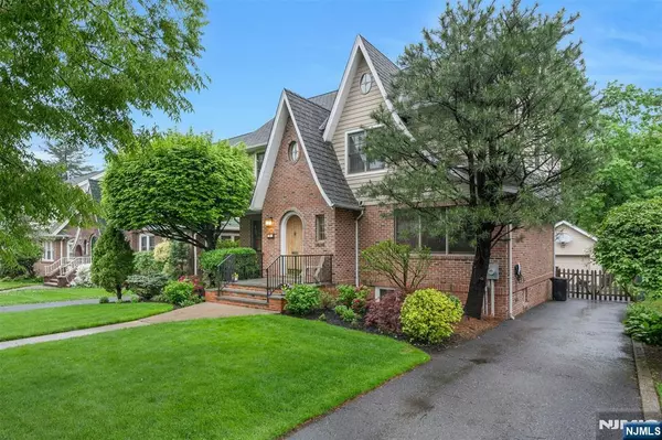 Teaneck, NJ 07666,1305 Dickerson RD