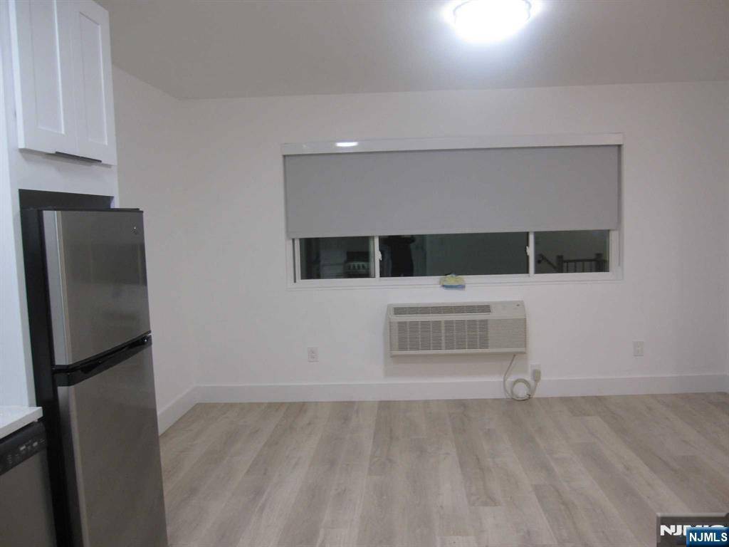 Hackensack, NJ 07601,119 1st ST #8B