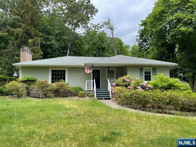 71 McCoy RD, Oakland, NJ 07436