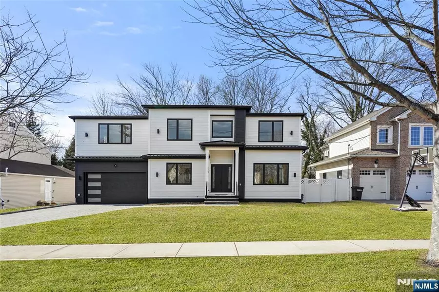 351 5th AVE, River Edge, NJ 07661