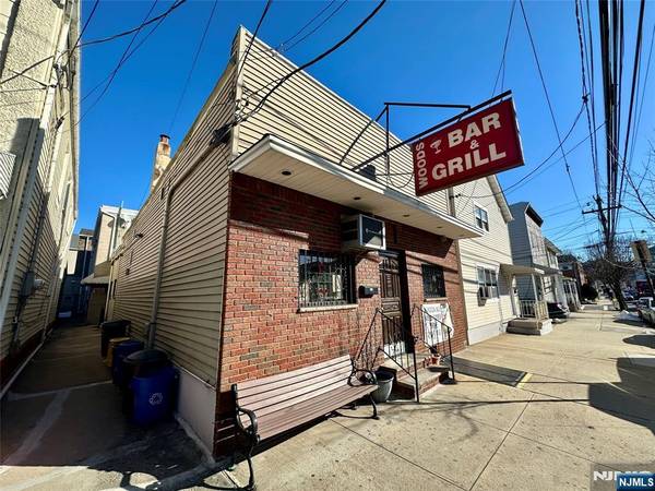108 1st ST, Harrison, NJ 07029