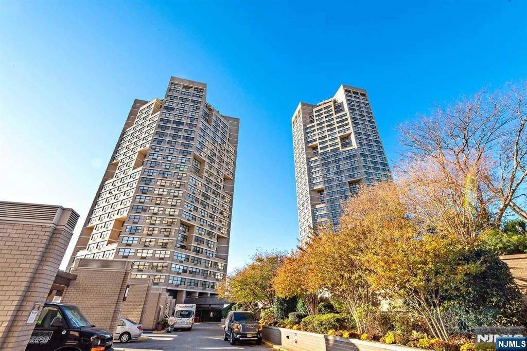 7002 Boulevard East #37F, Guttenberg, NJ 07093