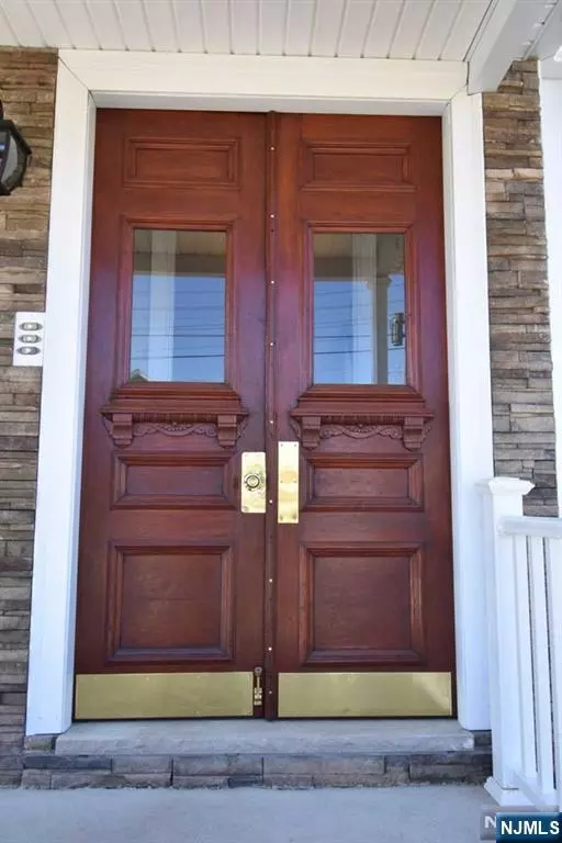 Hackensack, NJ 07601,407 Hudson ST #3