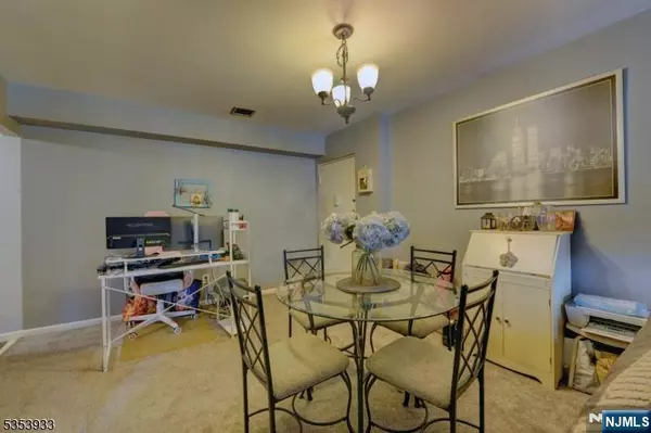 Pompton Lakes, NJ 07442,221 Ringwood