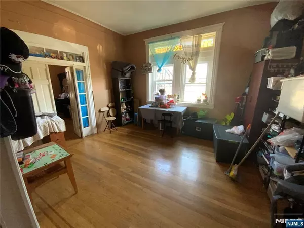 West New York, NJ 07093,6314 Broadway