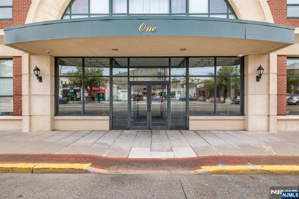 Rutherford, NJ 07070,1 Orient WAY #501