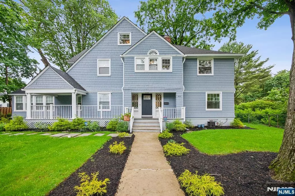 Orange, NJ 07050,403 Lawnridge RD